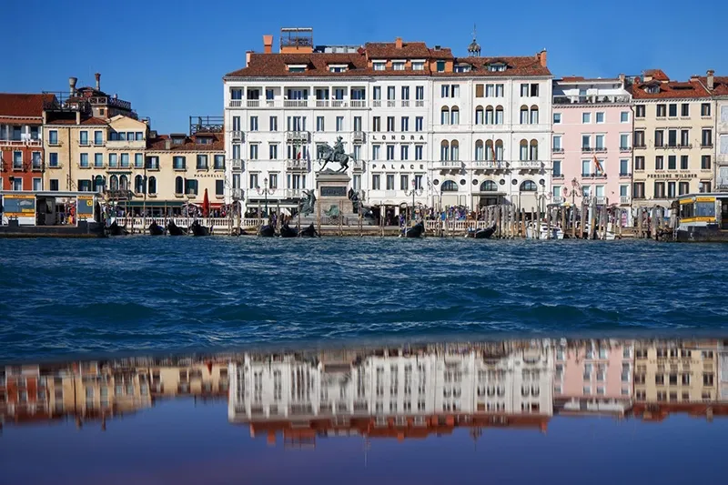 ที่พักหรูริมคลองเวนิส ที่พักหรูริมคลองเวนิส