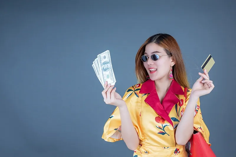 บัตรเครดิตที่เหมาะกับเงินเดือน 